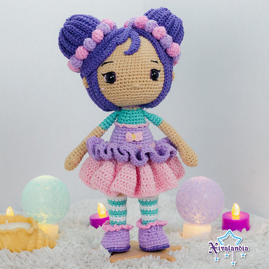 Muñeca tejida Amaya 28 cm, crochet artesanal, amigurumi