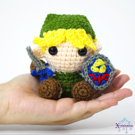 Peluche Link 10cm, de Zelda tejido crochet artesanal, amigurumi