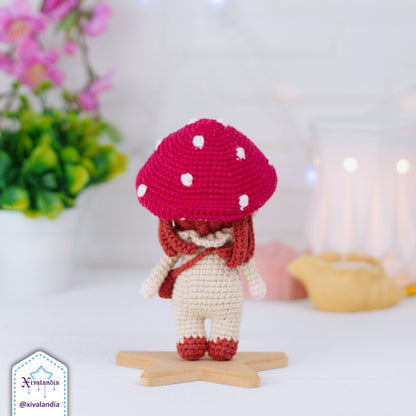 Muñeca tejida Baby Mushroom, 15 cm, crochet artesanal, amigurumi, hongo