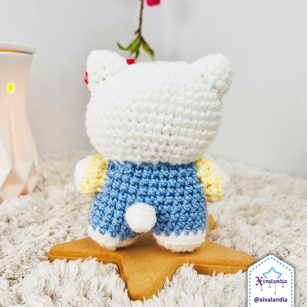 Kitty crochet plush - 4 in/10cm - handmade amigurumi